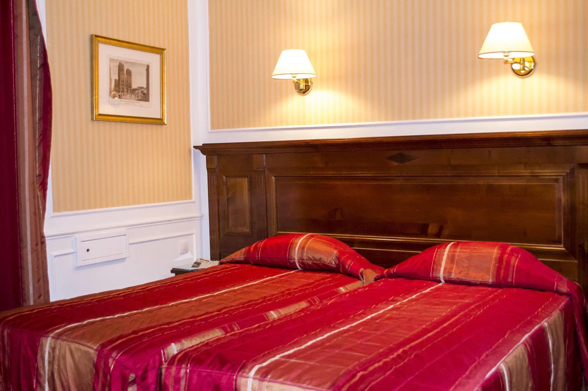 Hotel Touring Opera Paris Luaran gambar